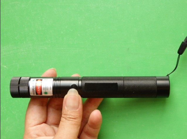 Mocny wskaźnik laserowy zielon – Laser Pointer Cat Toy Automatic recenzja i cena